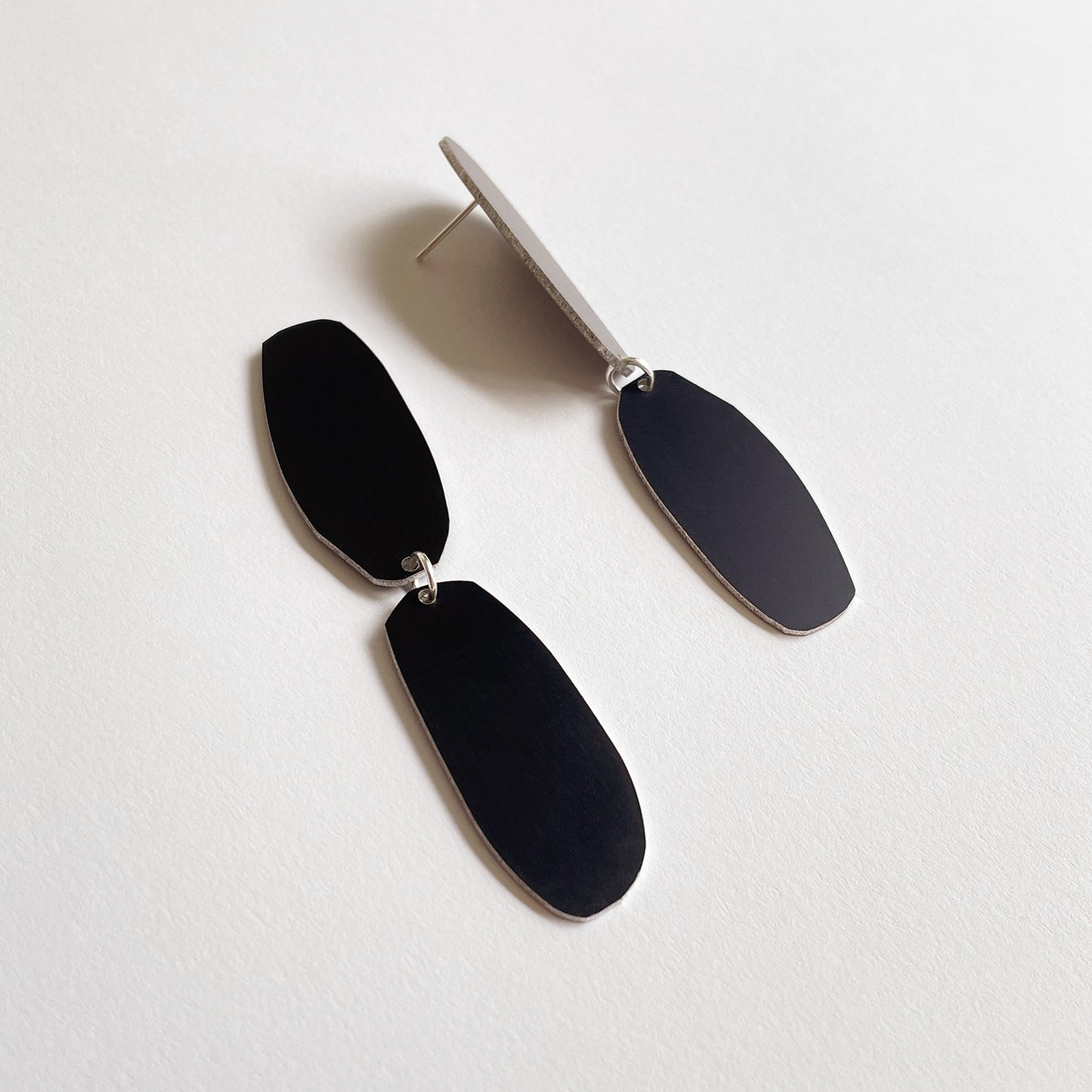 Black Drift Earrings