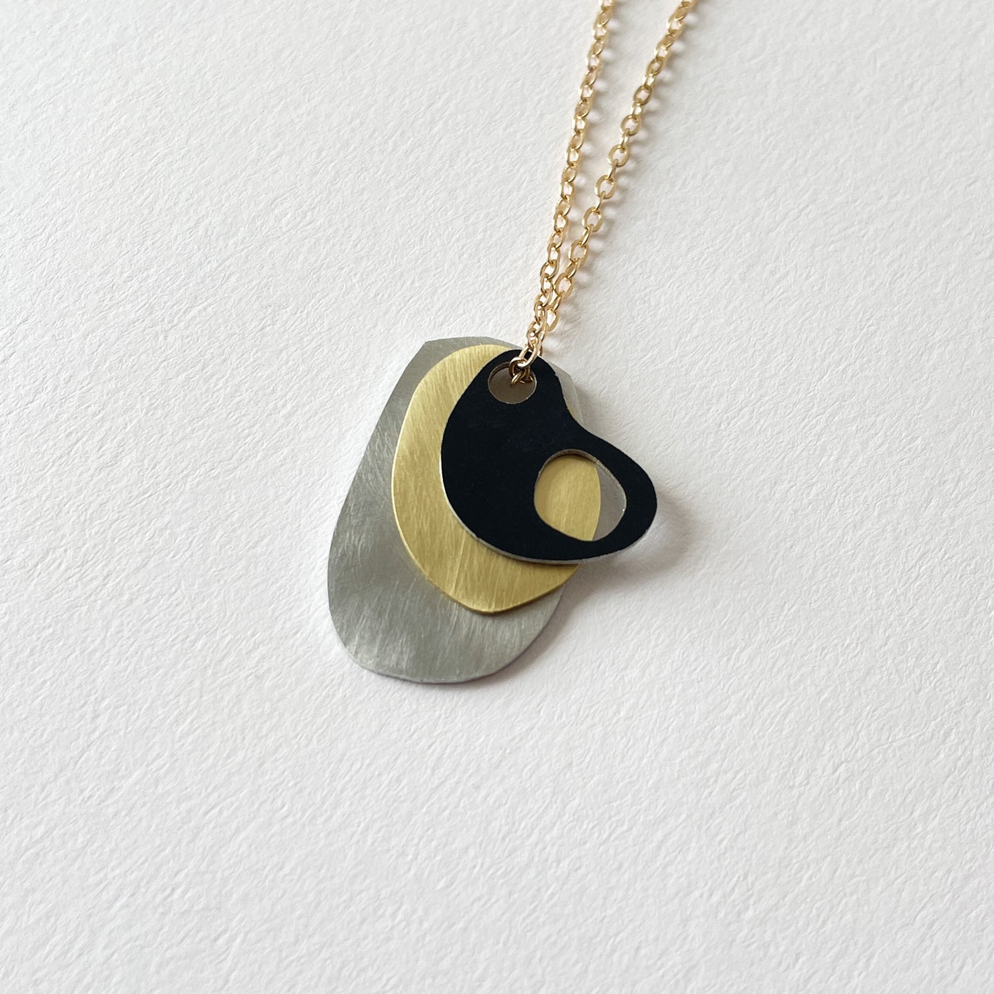 Adder Necklace Black