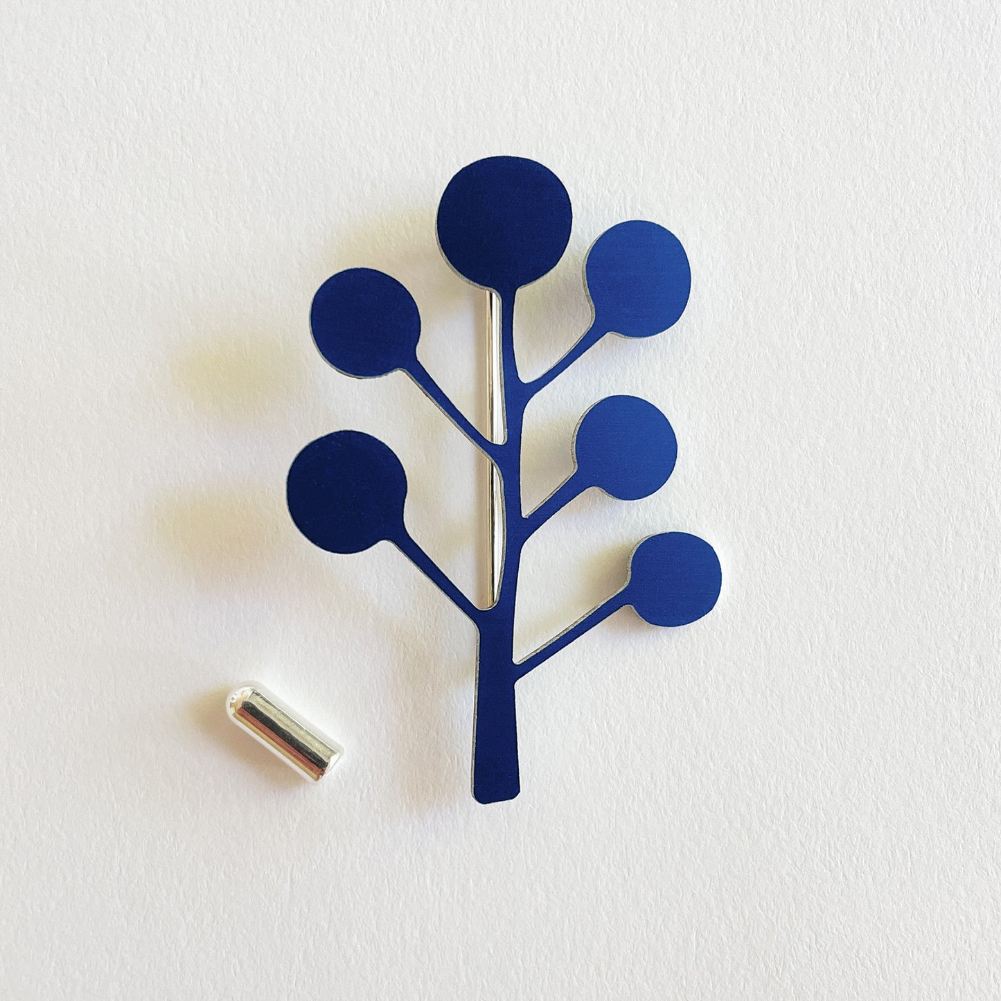 Cobalt Kelp Pin