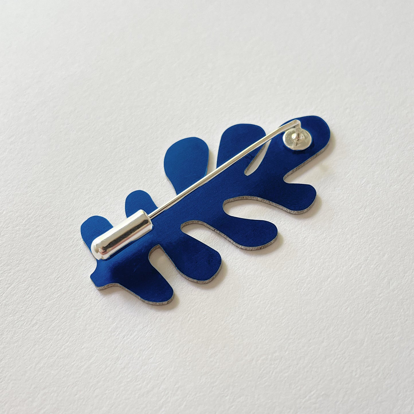 Cobalt Brack Pin