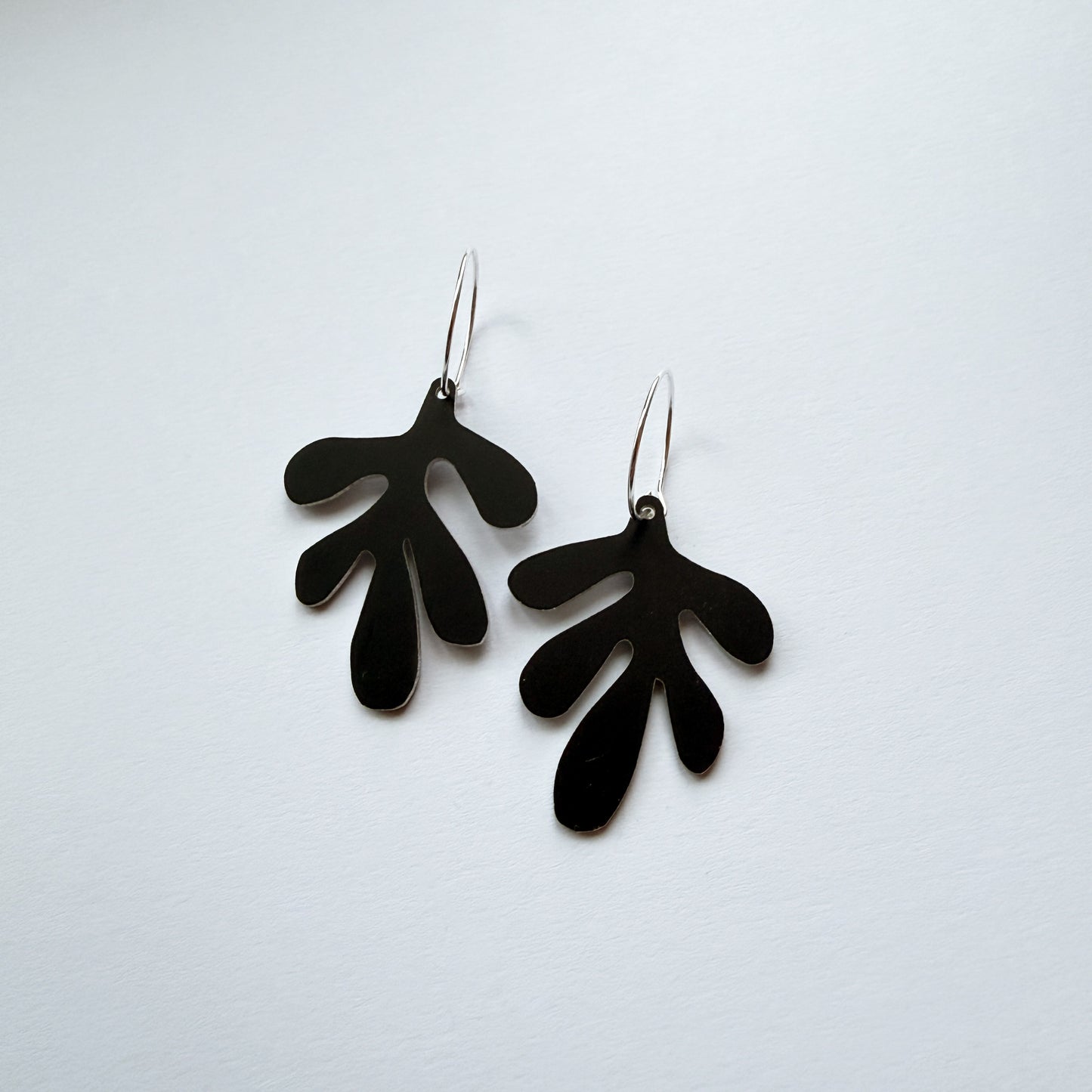 Dulse Hoop Earrings Black